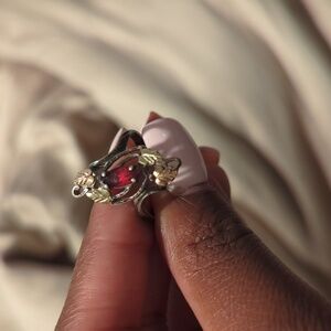 Vintage Sterling Silver 10k Gold leaves Garnet Ring